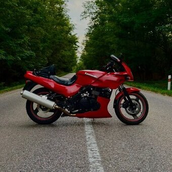 kawasaki GPZ 500s (A2 otvorena)