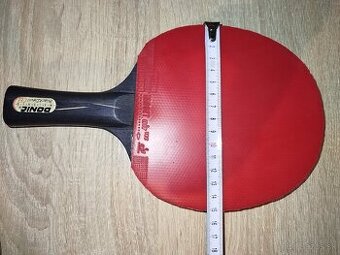 Raketa na stolný tenis