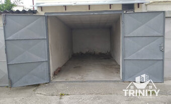 Na prenájom garáž neďaleko centra a stanice v Nových Zámkoch