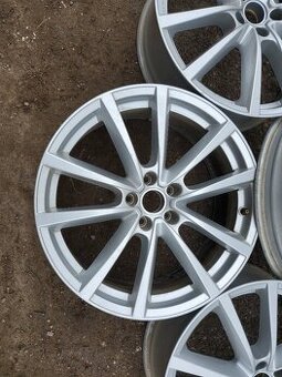sada originálních alu kol Volkswagen 5x112