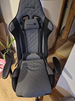 Predam kancelarske kreslo