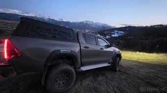 Hardtop Toyota Hilux Hliníkové víko nákladového AluCab