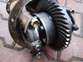 Suzuki Jimny diely napravy