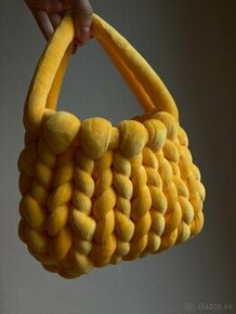 Ručne pletená kabelka