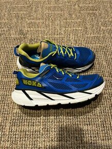3x Pánské běžecké boty Hoka, velikost 42 - 46