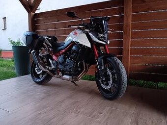 Bočne kufre HORNET 750