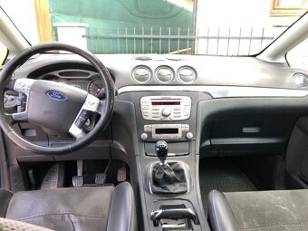 Predám Ford Smax