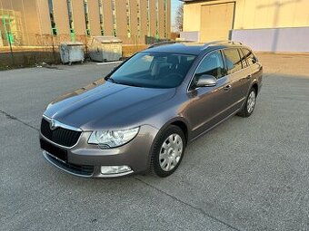 Škoda Superb Combi