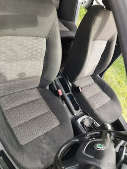 sedadlo, sedačky, skoda octavia II , interier