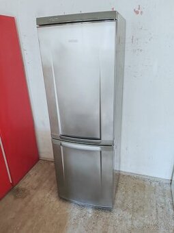 Predám chladničku Electrolux 175cm - 1