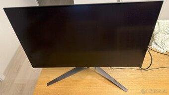 OLED 27” monitor: ASUS ROG Swift OLED PG27AQDM