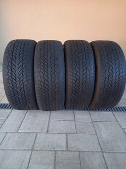215/45R18 zimne Nokian