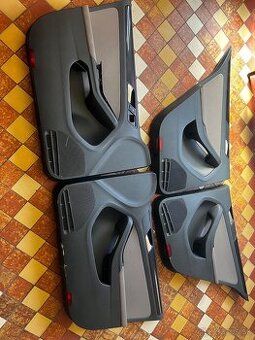 Predam tapacire dveri Volkswagen Jetta mk6