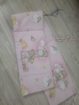 Mantinel do detskej postieľky