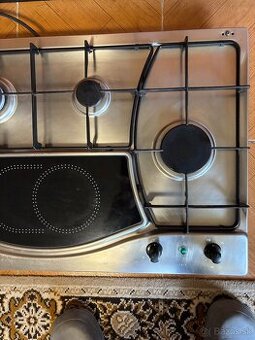 Plynova varna doska so sklokeramickou platnou