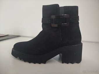 Dámske členkové čižmy Ara