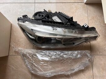 Predné pravé svetlo BMW Led pre f30 LCI (facelift)