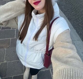 Bielá prešívaná vesta – veľkosť S