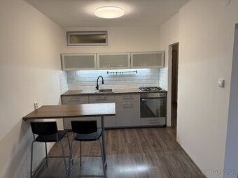 Prenájom - Zariadený 3-izbový byt Dunajská Streda, Boriny