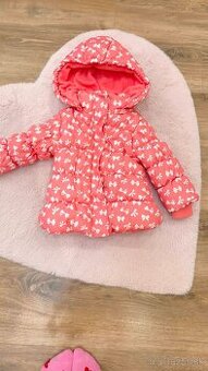 Detská korálová bunda s mašličkami