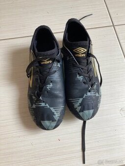 Detské kopačky Umbro 32