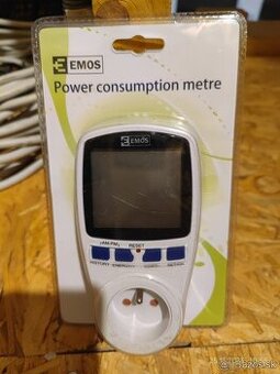 Merač spotreby zásuvka