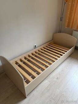 Predam posteľ 200x80