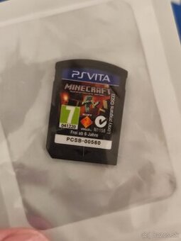 Hra na PS VITA"Minecraft
