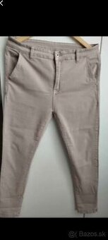 Predám skoro nové dámske elastické nohavice č.35 len za 7 eú