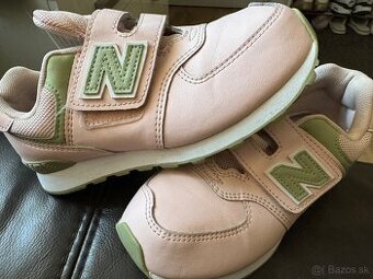 Dievčenské botasky veľkosť 33