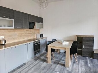 Dvojizbový zariadený byt v centre Žiliny