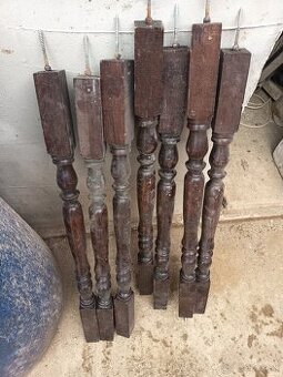 Drevené bukové stĺpiky na zábradlie v 84 cm