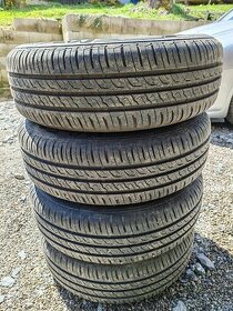 Letné pneumatiky R15 + plechové disky