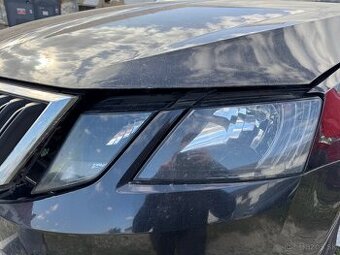 Predne lave svetlo octavia 3 lift