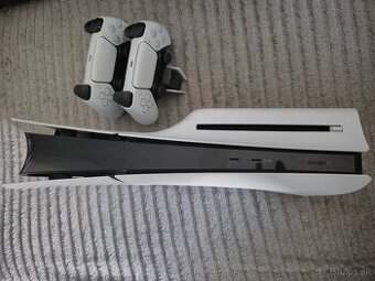 PS5 slim + nabíjačka dualsense