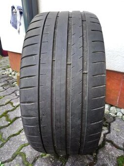 Michelin 235/40 r19