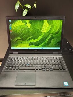Notebook Dell Latitude 5590 15,6" i5 / 8GB/512GB/Win 11 Pro