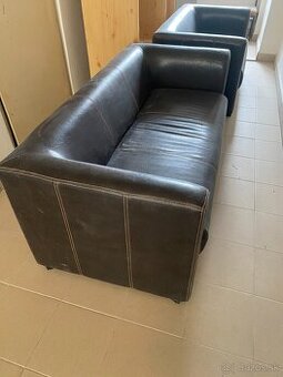 Predaj 2x gauč, jeden pre tri a druhý pre dve osoby