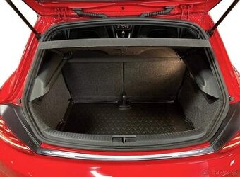 VW SCIROCCO III FACELIFT 2014-17 lista na hranu kufra - 1