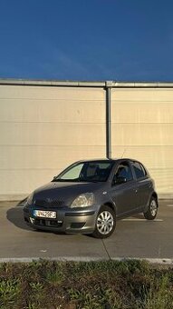 Toyota Yaris 1