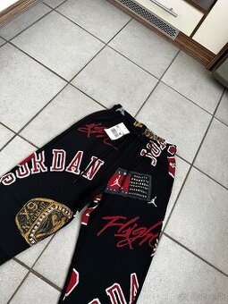 Nike pánske tepláky