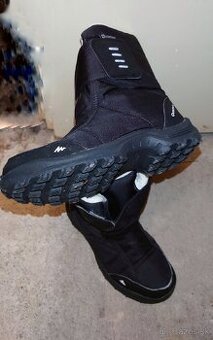 Detska nepremokava Decathlon zimna obuv vel 35