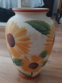 Hlinená väčšia váza