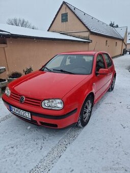 Predám Volkswagen Golf 4