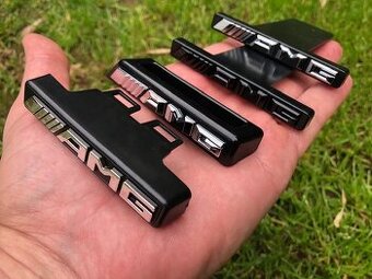 AMG MERCEDES ROZNE ZNAKY DO MASKY