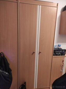 Šatníkové skrine