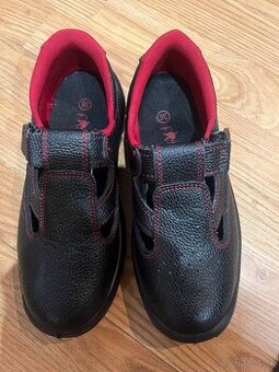 Pracovná obuv s oceľovou špicou 38 veľkosť Nova