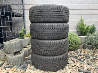 235/45 R18