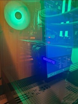 Predam gigabyte RX 7600 XT OC 16GB