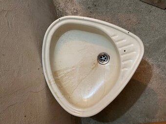 Otočné umývadlo na vaňu (na RENOVÁCIU)